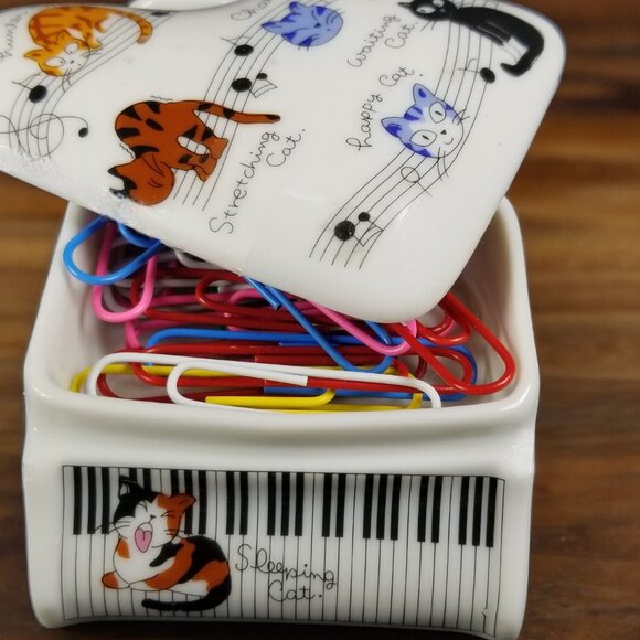 Cat's World Piano Trinket Box. Kitty Poses & Music Notes AKEMI TAKAGI Japan - Picture 14 of 15